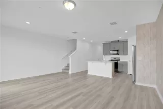 Photo #5: S5147919 Listing 