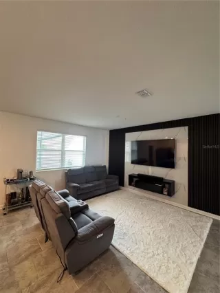 Photo #1: S5148078 Listing 