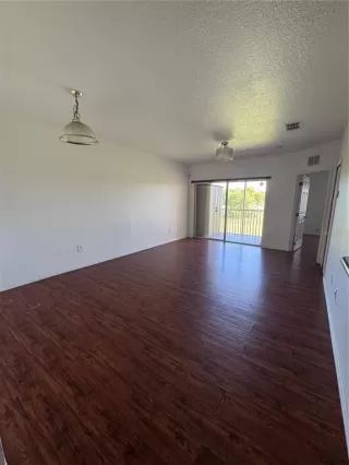 Photo #2: S5148185 Listing 