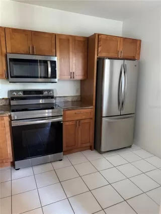 Photo #6: S5148185 Listing 