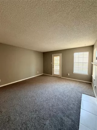 Photo #2: S5148279 Listing