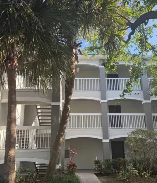 Photo #2: S5148285 Listing