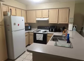 Photo #6: S5148285 Listing