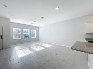 Photo #2: S5148435 Listing 