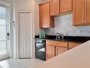 Photo #4: S5149150 Listing 