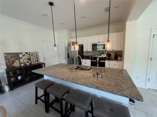 Photo #5: S5149825 Listing