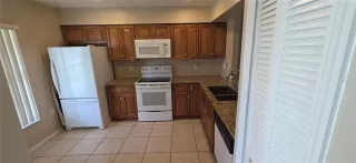 Photo #5: S5150138 Listing