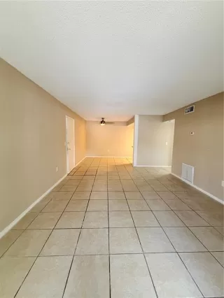 Photo #2: S5150198 Listing