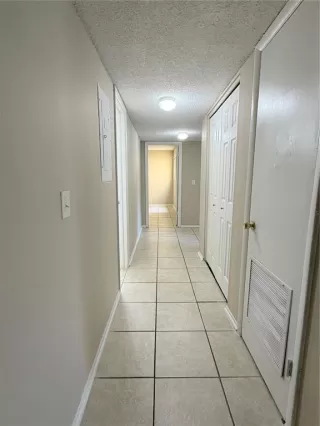 Photo #4: S5150198 Listing