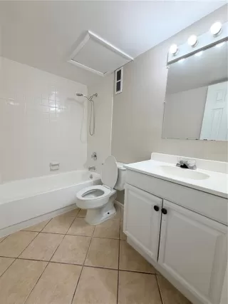 Photo #5: S5150198 Listing