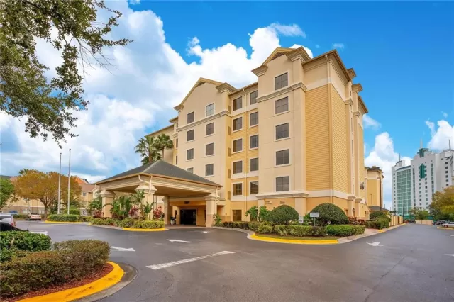 MLS: S5150722 Condo For Sale