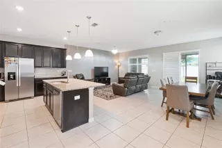 Photo #4: S5151160 Listing 