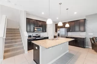Photo #5: S5151160 Listing 