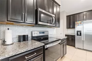 Photo #6: S5151160 Listing 