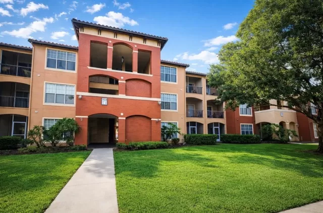 MLS: S5151226 Condo For Sale