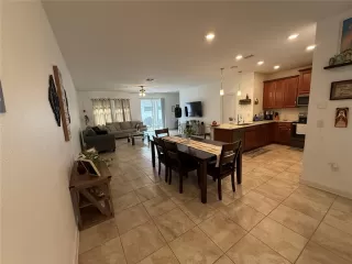 Photo #4: S5151507 Listing