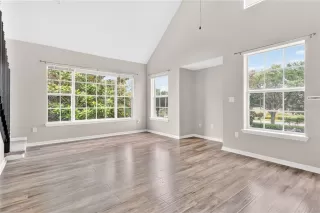 Photo #4: S5151658 Listing