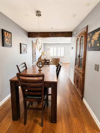 Photo #4: S5151681 Listing