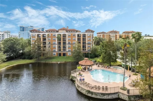 MLS: S5151770 Condo For Sale