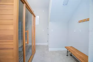 Photo #2: S5151962 Listing
