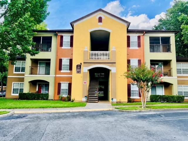 MLS: S5151990 Condo For Sale