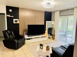 Photo #1: S5151990 Listing