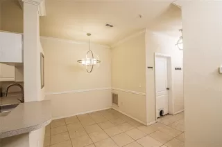 Photo #3: S5152051 Listing