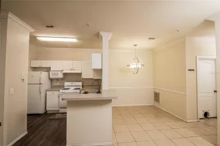 Photo #5: S5152051 Listing
