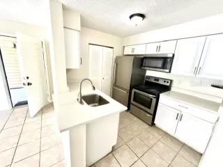 Photo #3: S5152073 Listing