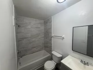 Photo #5: S5152115 Listing 