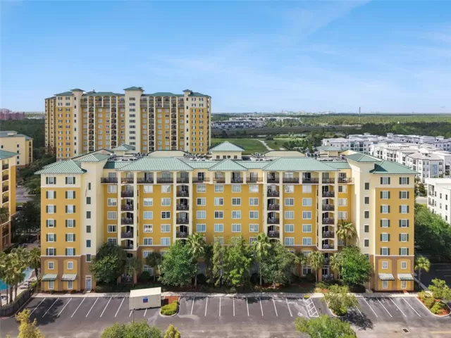 MLS: S5152135 Condo For Sale