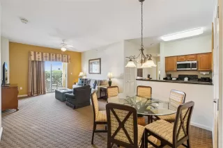 Photo #6: S5152135 Listing