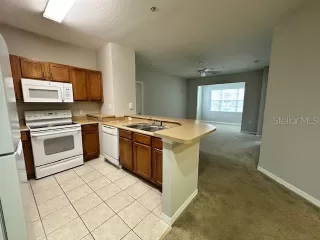 Photo #3: S5152179 Listing