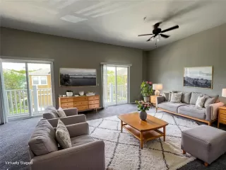 Photo #2: S5152200 Listing