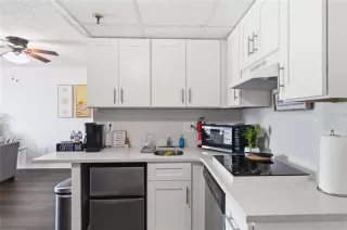Photo #6: S5152203 Listing 