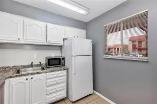 Photo #6: S5152609 Listing 