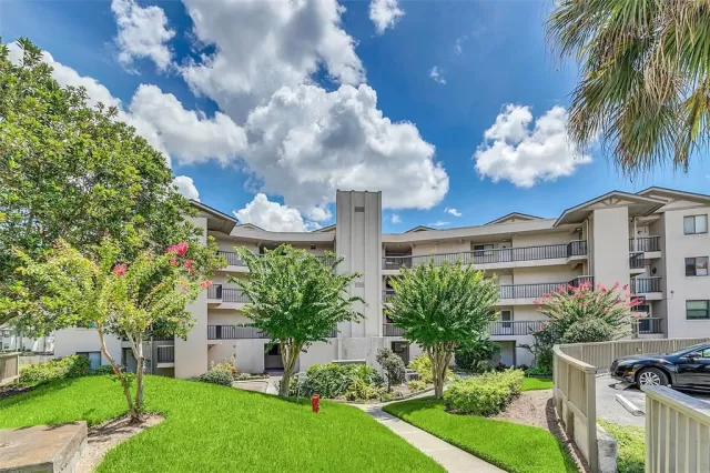 MLS: T3399279 Condo For Sale