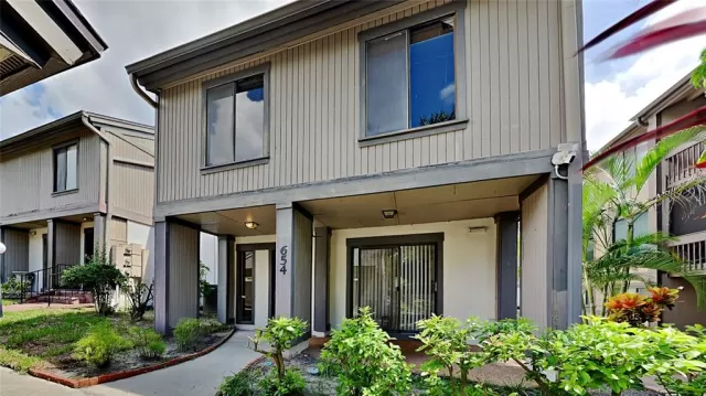 MLS: T3475053 Condo For Sale