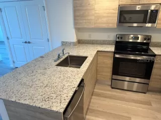 Photo #4: TB8332561 Listing 