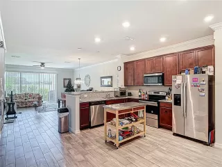 Photo #3: TB8363448 Listing