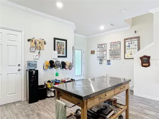 Photo #5: TB8363448 Listing