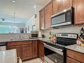 Photo #6: TB8363448 Listing