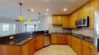 Photo #4: TB8374435 Listing 