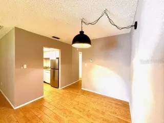 Photo #4: TB8384159 Listing