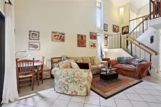 Photo #6: TB8384965 Listing 