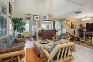 Photo #6: TB8388982 Listing