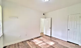 Photo #6: TB8393198 Listing