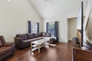 Photo #2: TB8397409 Listing 