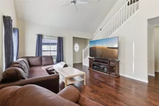 Photo #3: TB8397409 Listing 