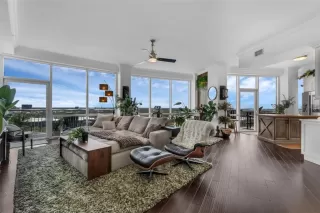 Photo #2: TB8409064 Listing